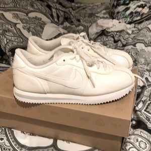 VTG Nike Cortez 07 GS White Sneakers size 6.5 youth women’s 8